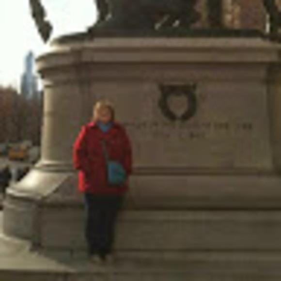 Meet your Posher, Dawna - Picture 1 of 1